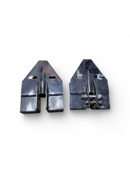 Preview: VW T2b Halter für Motortraverse (Teilenummer 211199351)